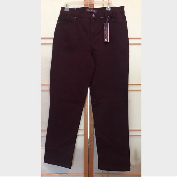 ❗️🆕 GLORIA VANDERBILT Jeans❗️ - Picture 4 of 6